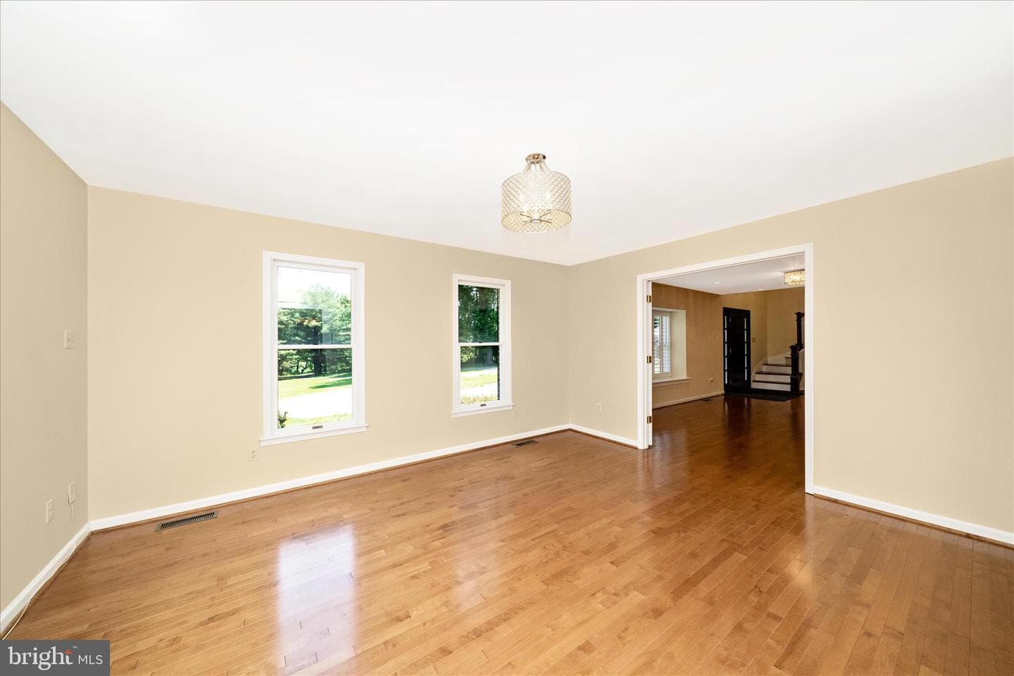 6667 Luster Drive photo 14