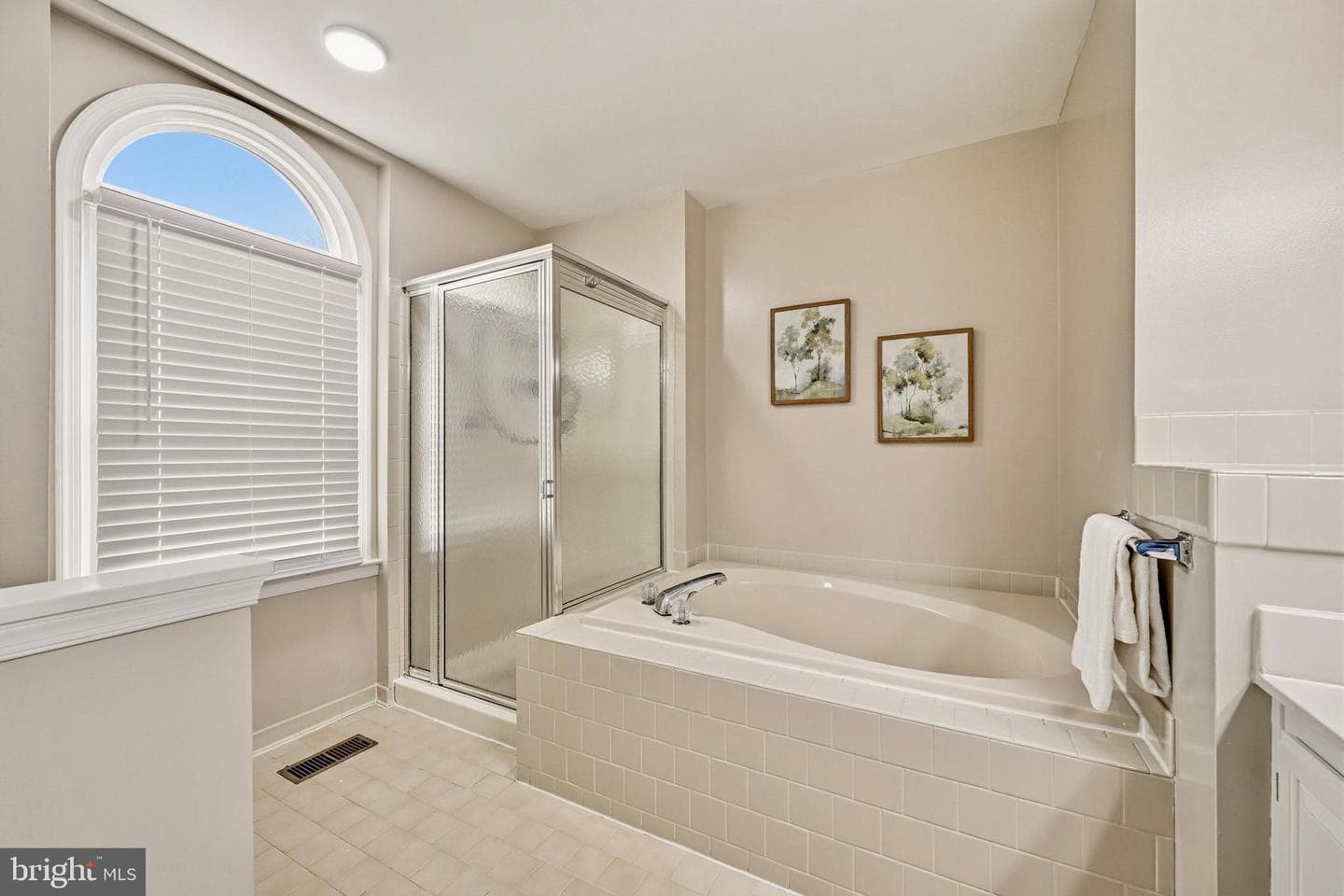 4955 Bramhope Lane photo 39
