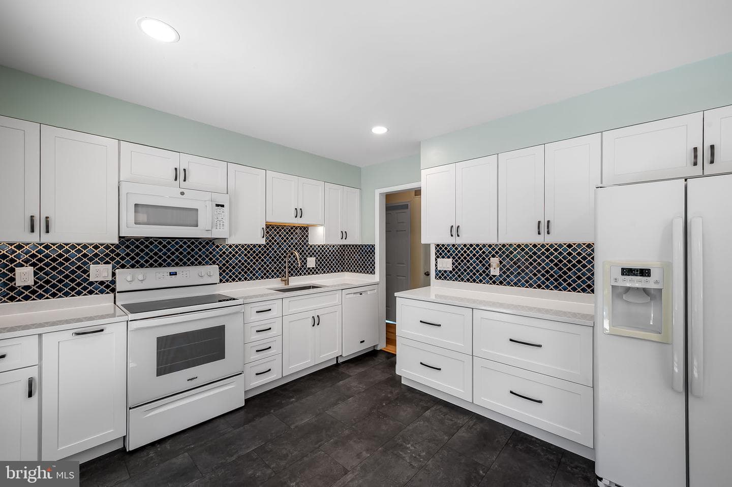 3009 Center Drive photo 11