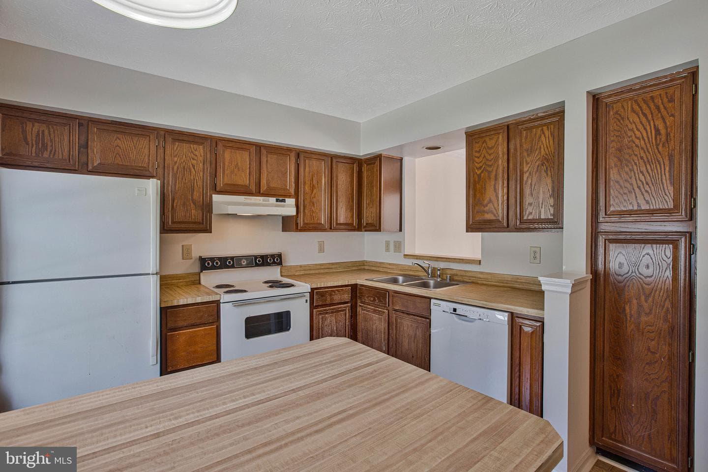 7015 Copperwood Way photo 9