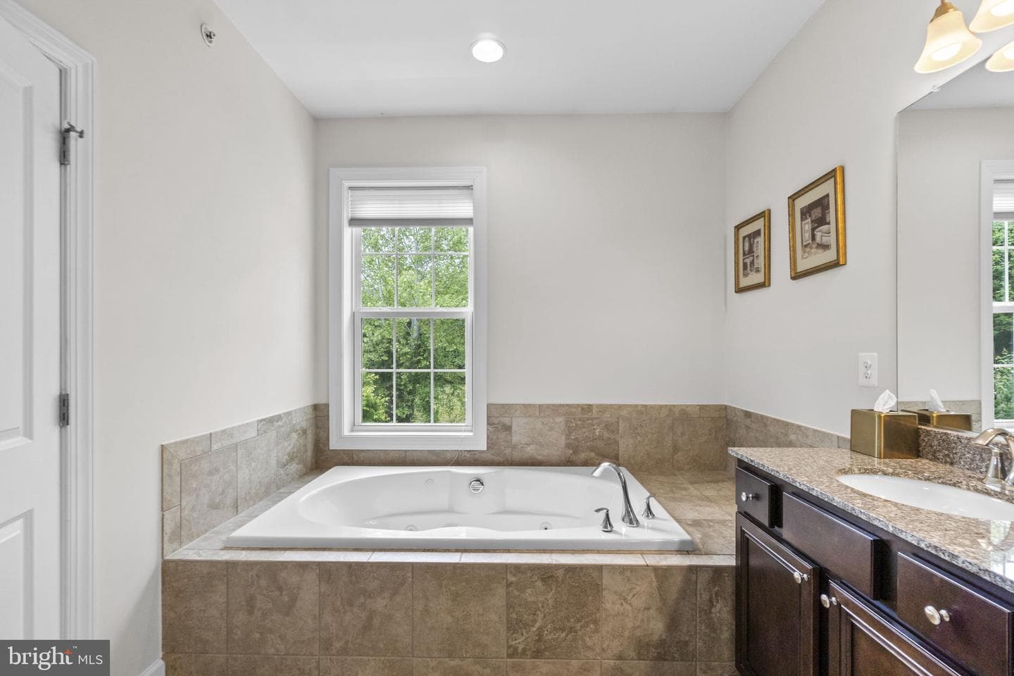 2726 W End Circle photo 31