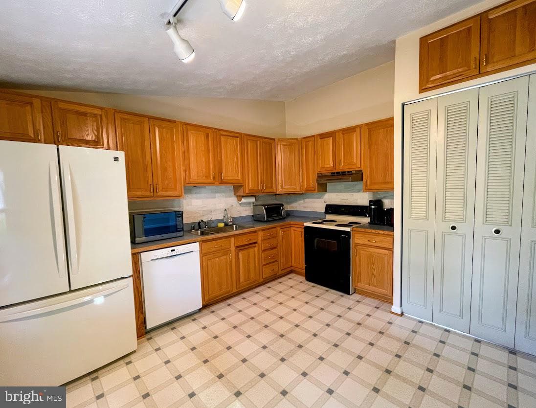 6428 Elffolk Terrace photo 28