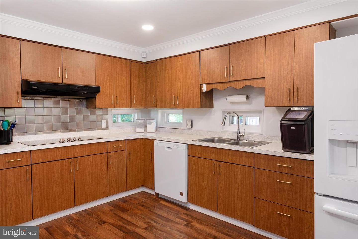 9460 Guilford Road photo 18