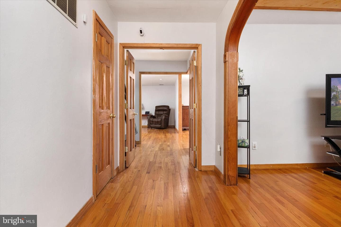 9460 Guilford Road photo 30