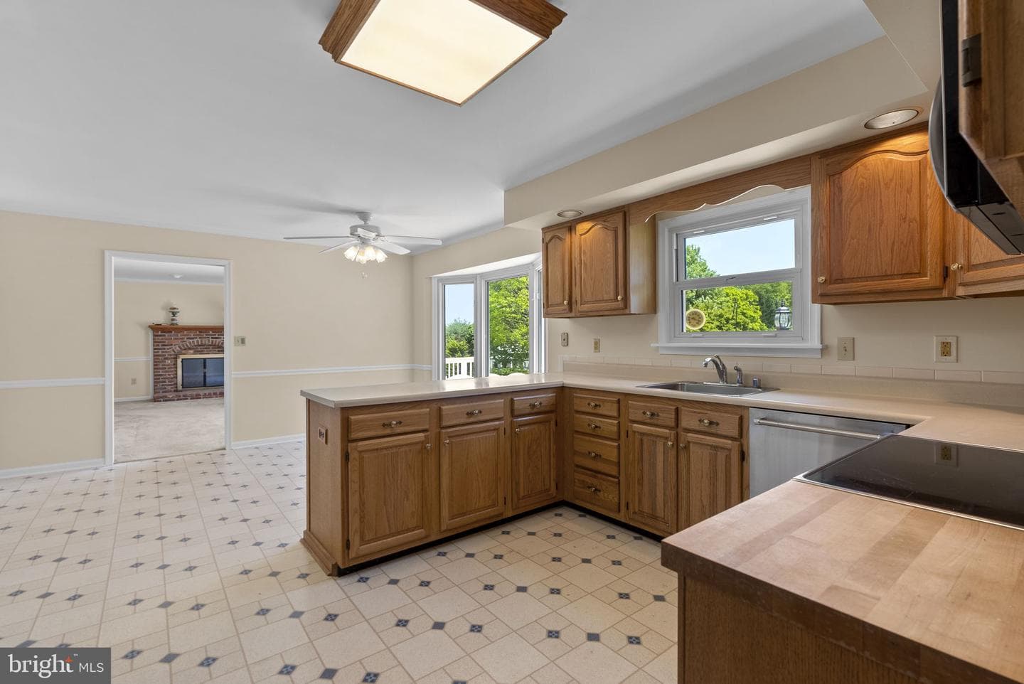 17513 Country View Way photo 14