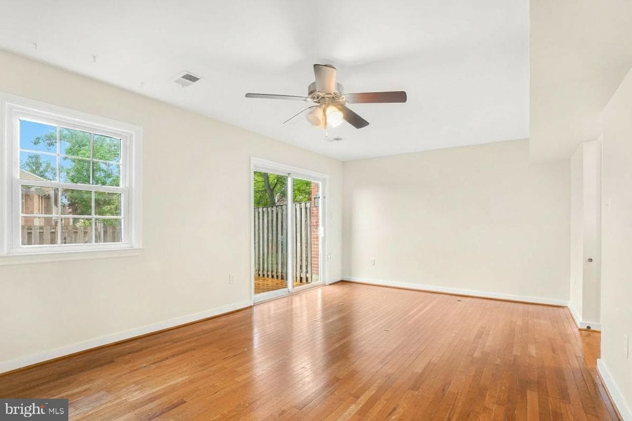 5886 Morningbird Lane photo 18