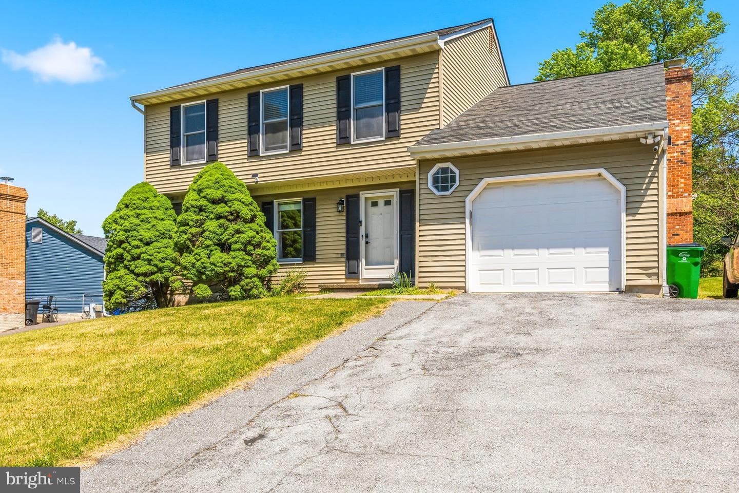 3619 Saint Johns Lane photo 2