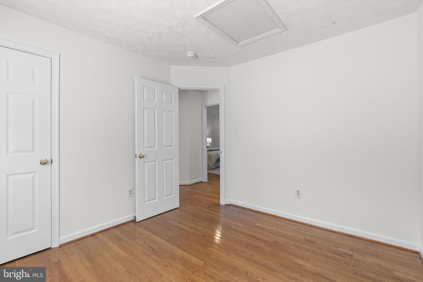 6649 Huntshire Drive photo 29