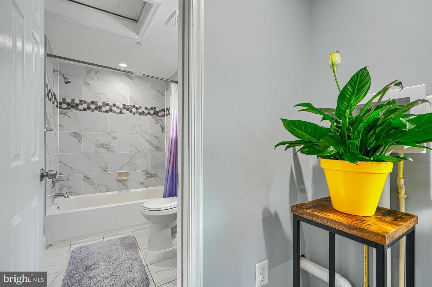 5797 Railroad Avenue photo 32