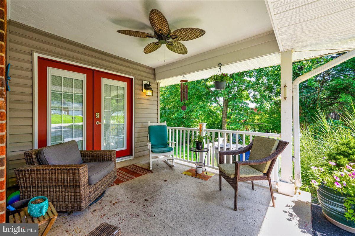 6433 Amherst Avenue photo 3