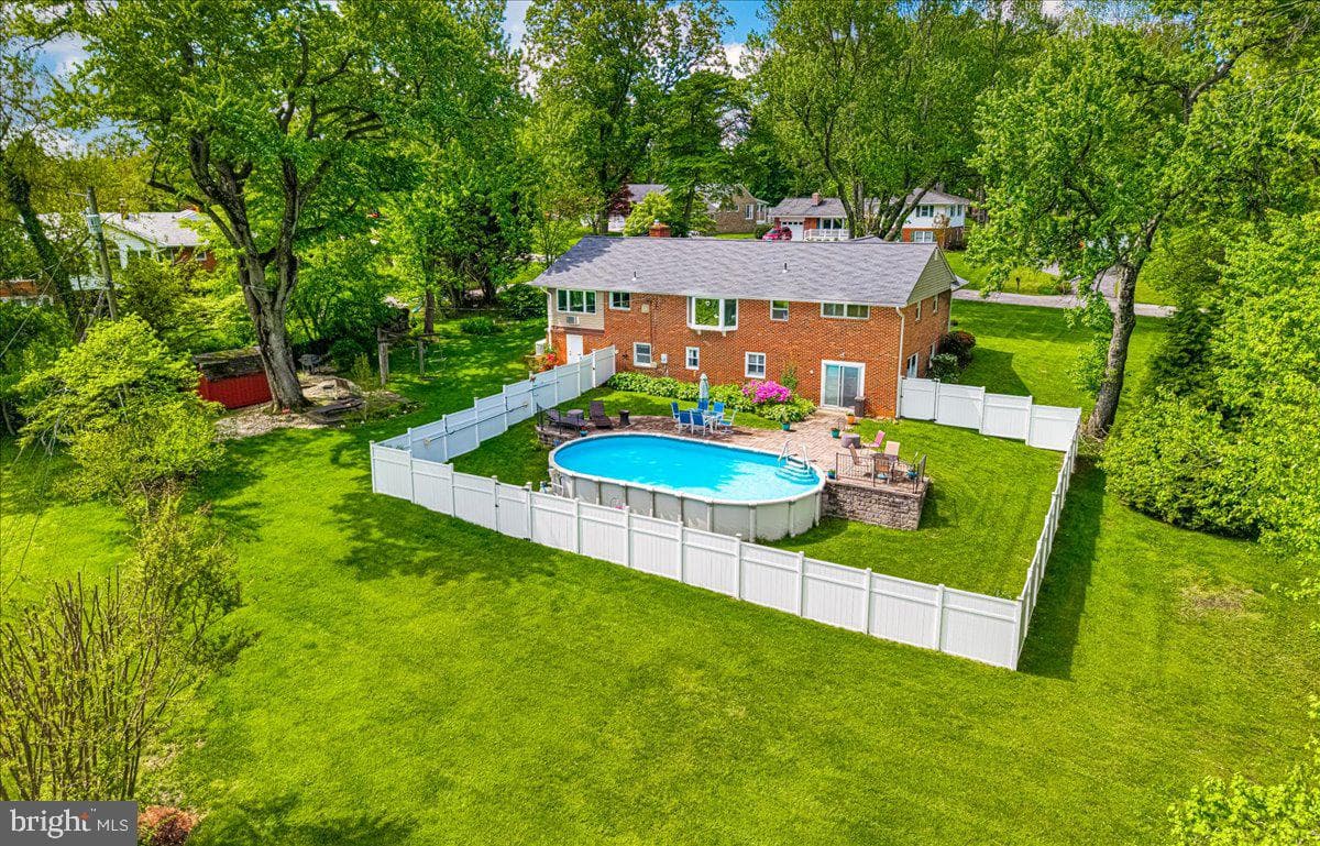 6433 Amherst Avenue photo 44