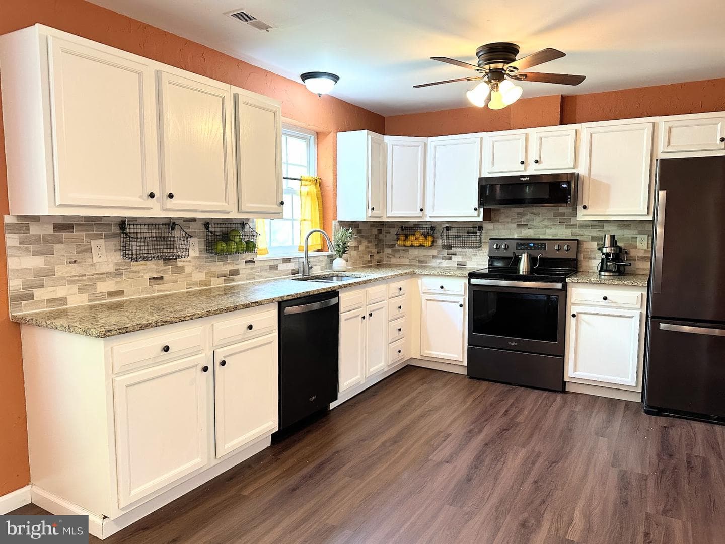 9767 Early Spring Way photo 4