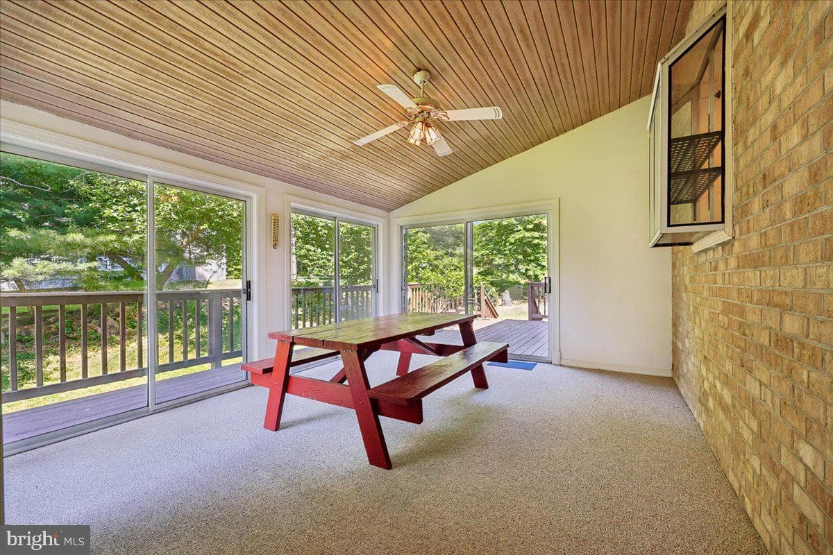 8516 Blounts Lane photo 29