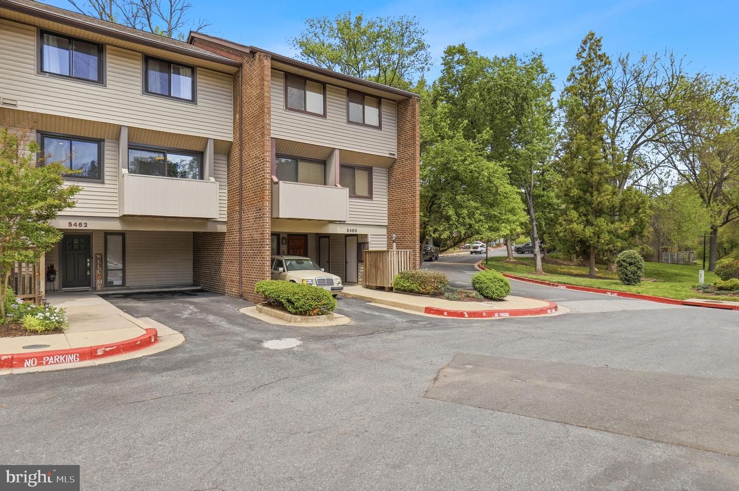 5462 Ring Dove Lane #d4 photo 2