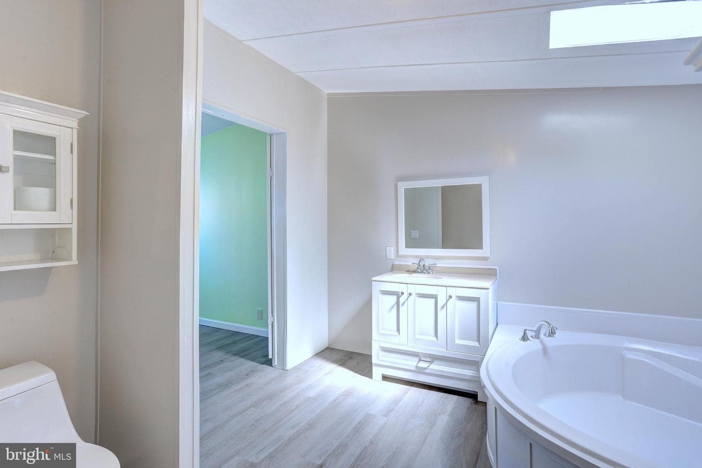 8353 Ashwood Rd # 8353 photo 19