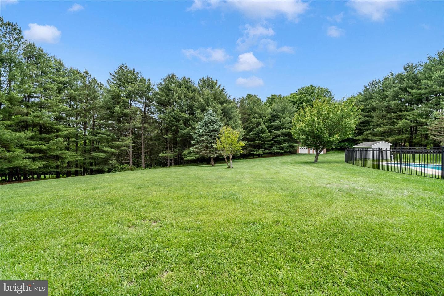 727 Weller Drive photo 57