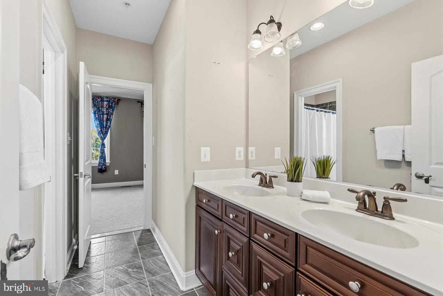 2025 Drovers Lane photo 33