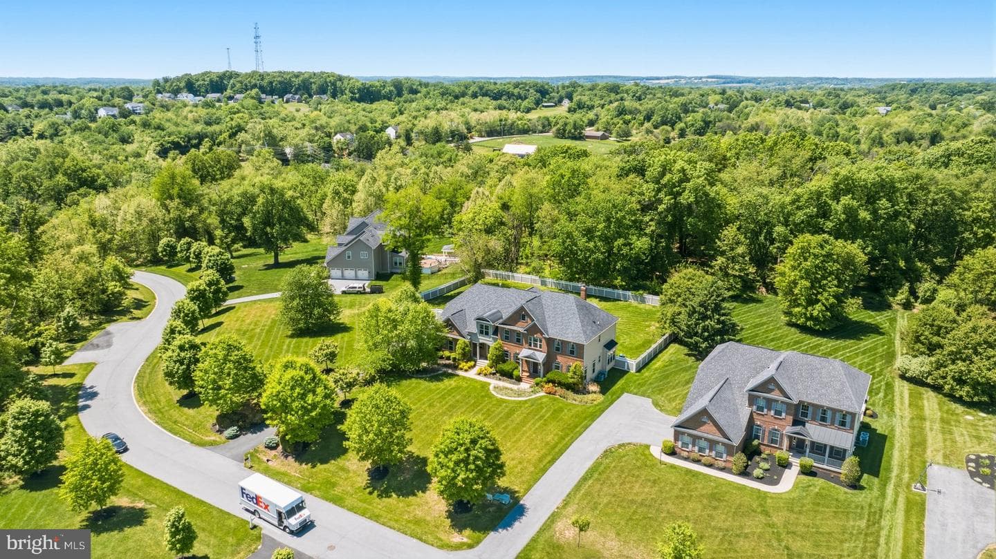 2025 Drovers Lane photo 66