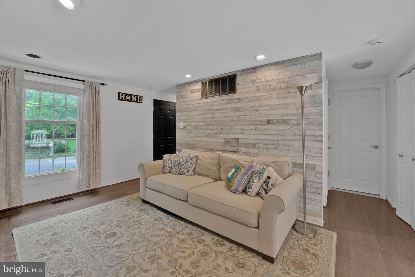 6916 Deerpasture photo 13