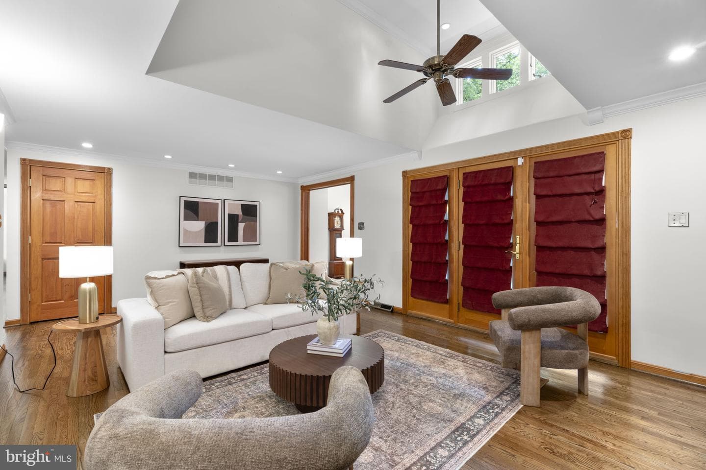 5206 Hesperus Drive photo 9