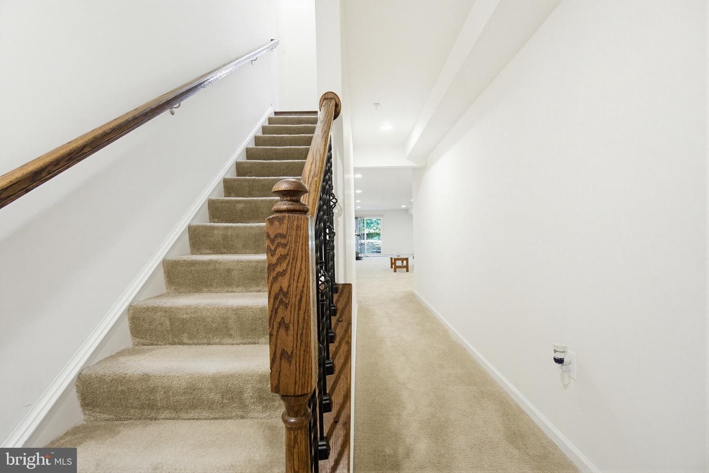 6446 Park Forest Circle photo 35