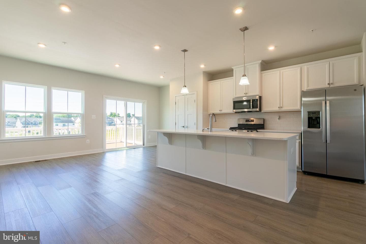 8100 Primrose Lane photo 21