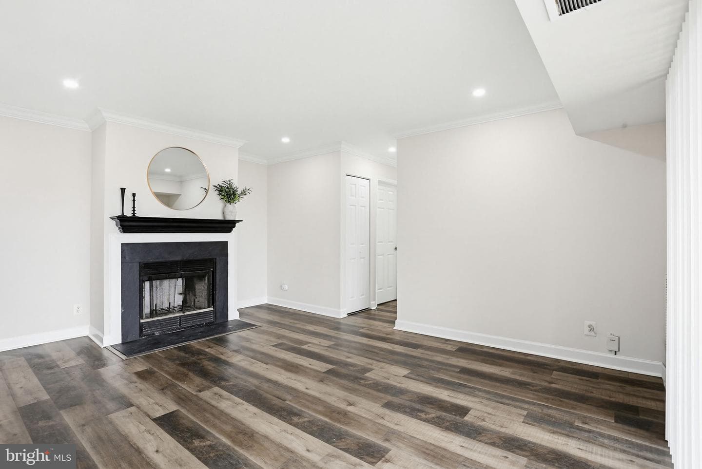 6081 Majors Ln photo 20