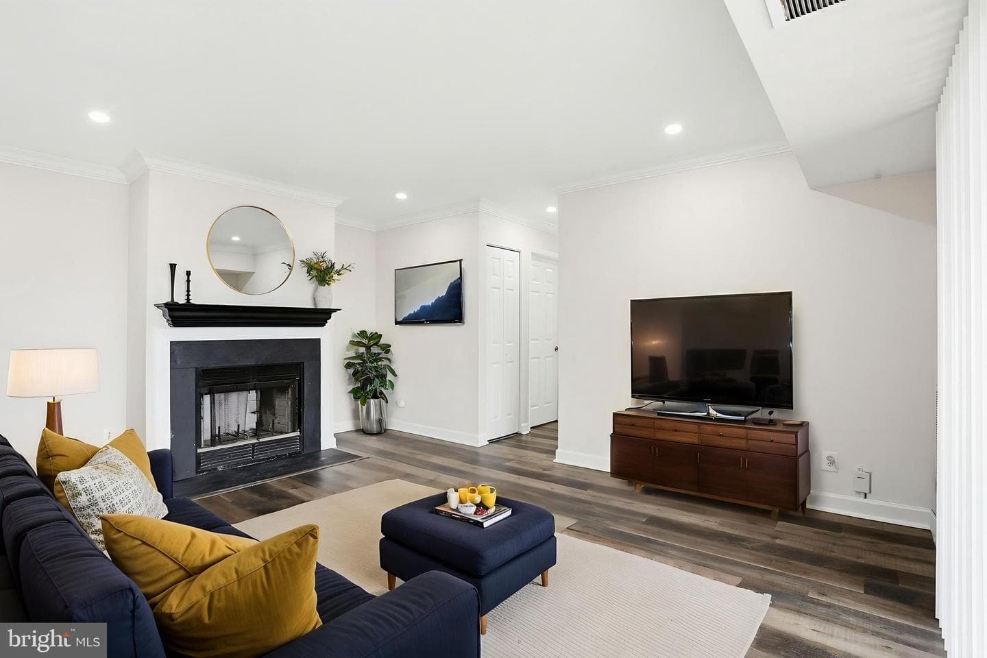 6081 Majors Ln photo 21
