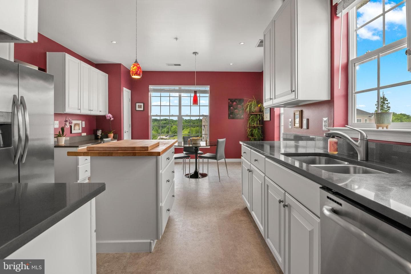 6150 Shadywood Road #403 photo 35