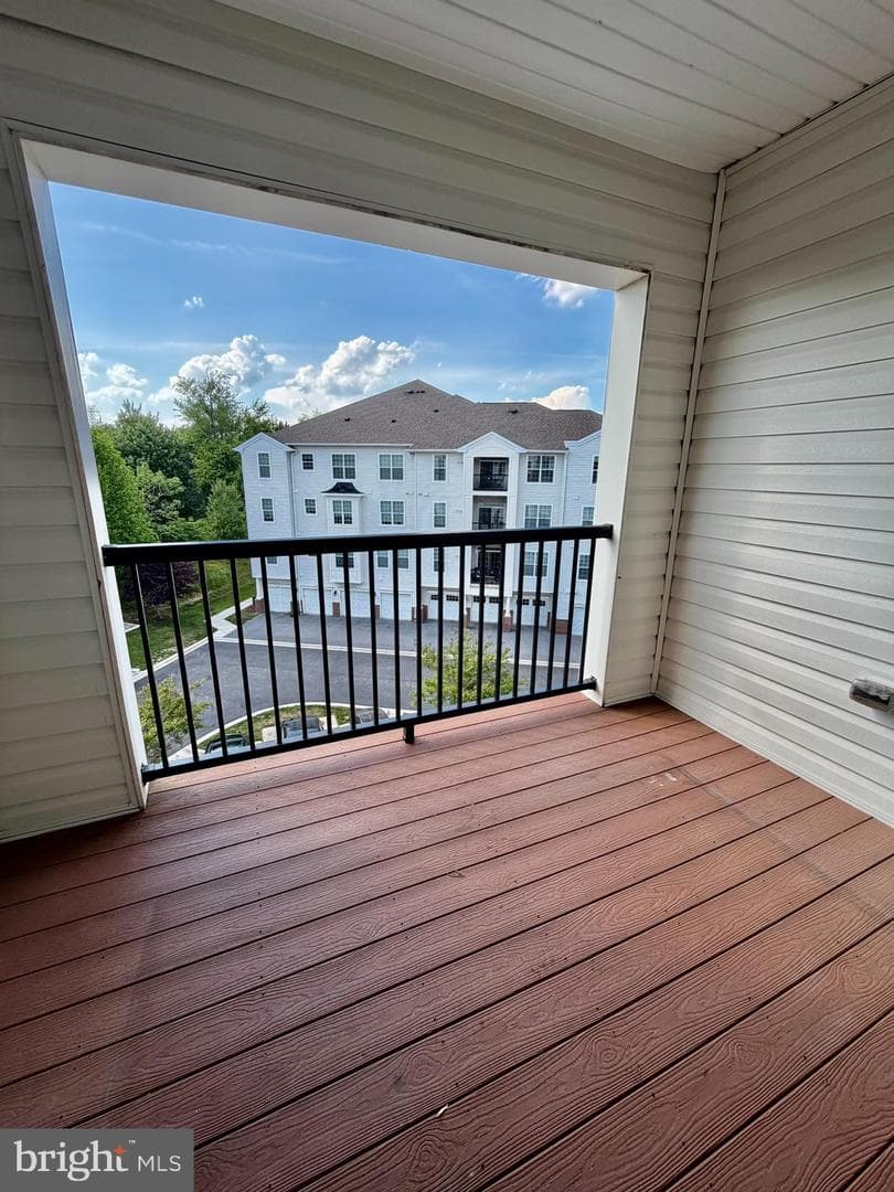 8501 Coltrane Ct # 407 photo 16