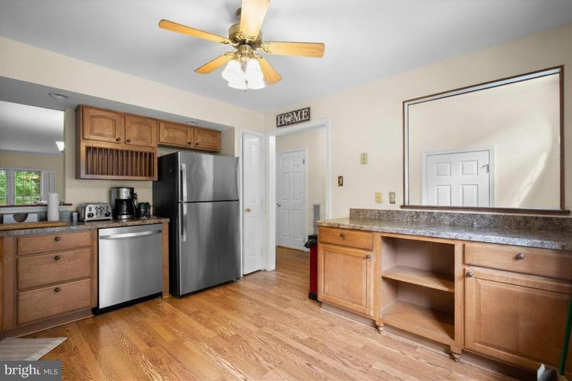8710 Birkenhead Court photo 12