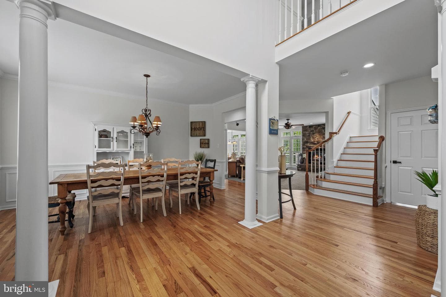 5110 Dawns Way photo 2