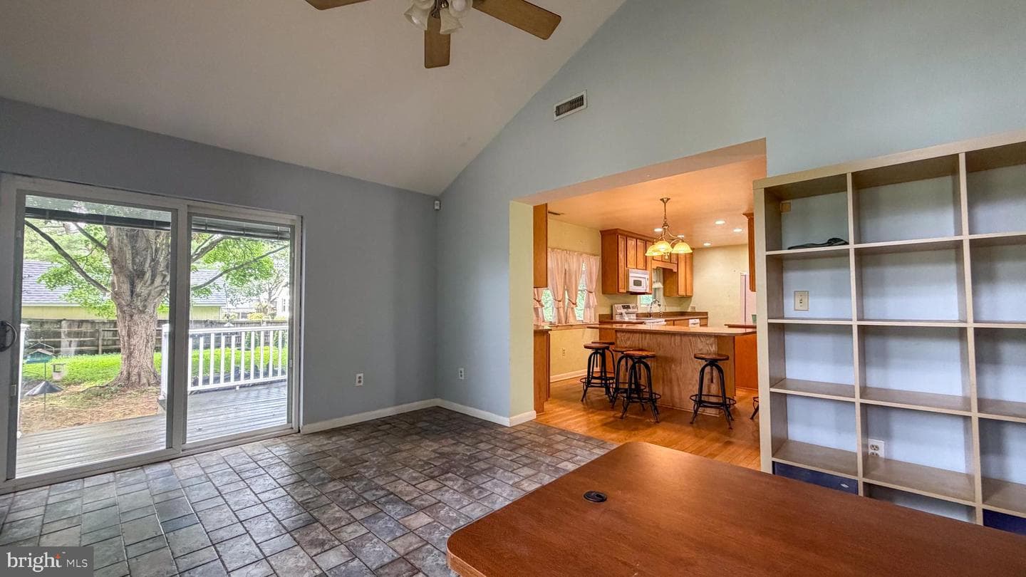 10861 Hilltop Ln photo 33