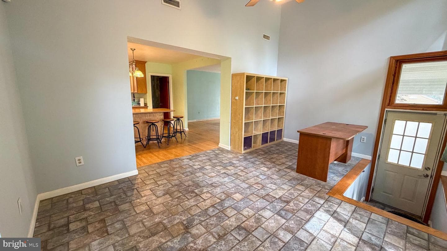 10861 Hilltop Ln photo 38