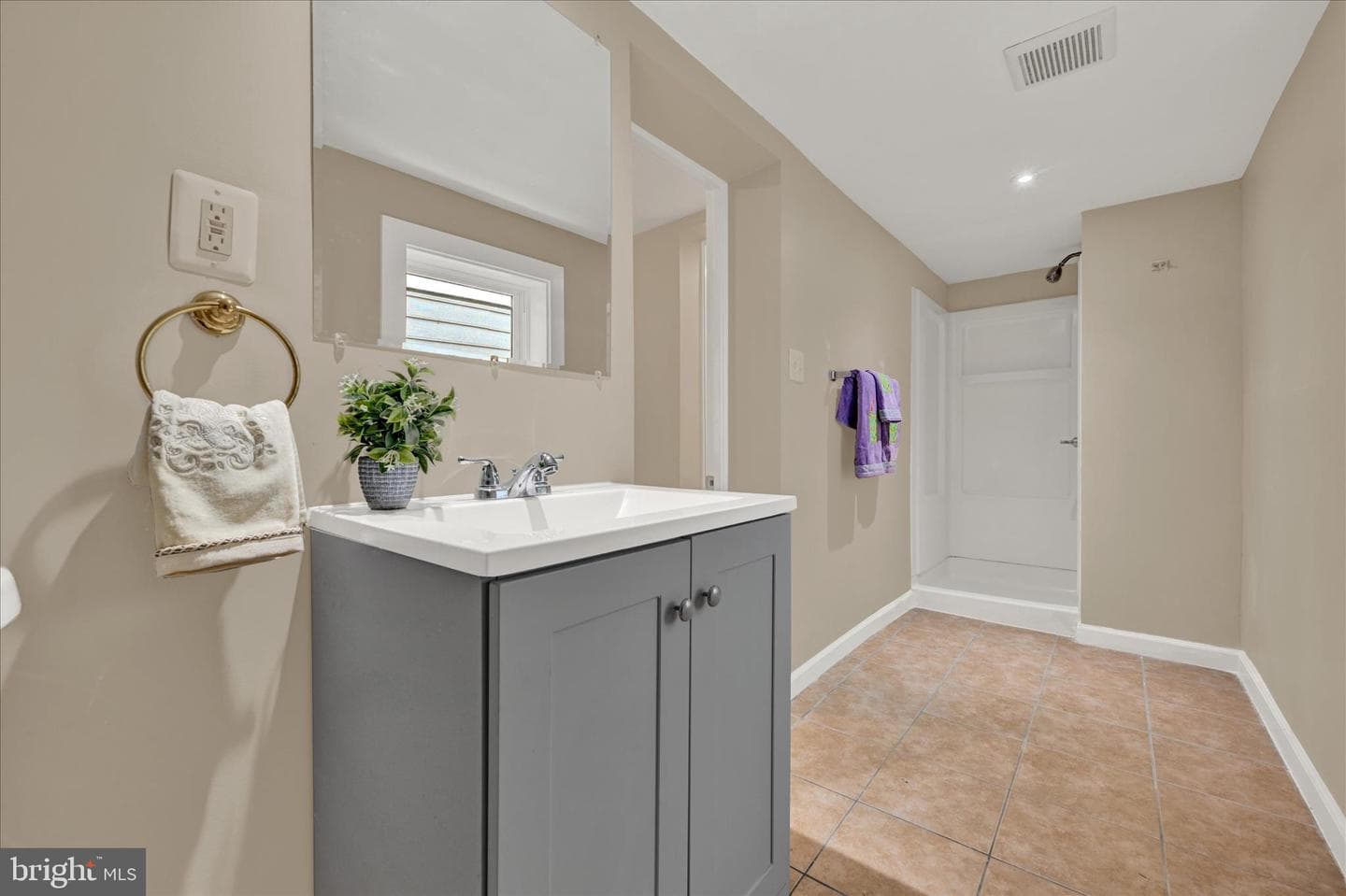 8511 Frederick Road photo 25