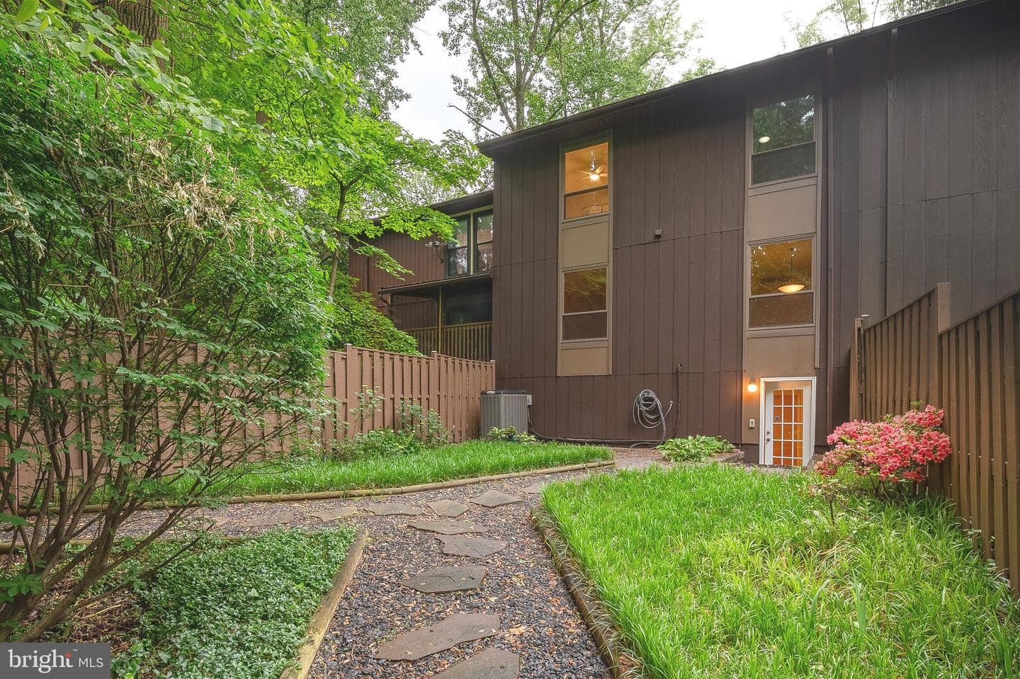 5678 Thicket Lane photo 40