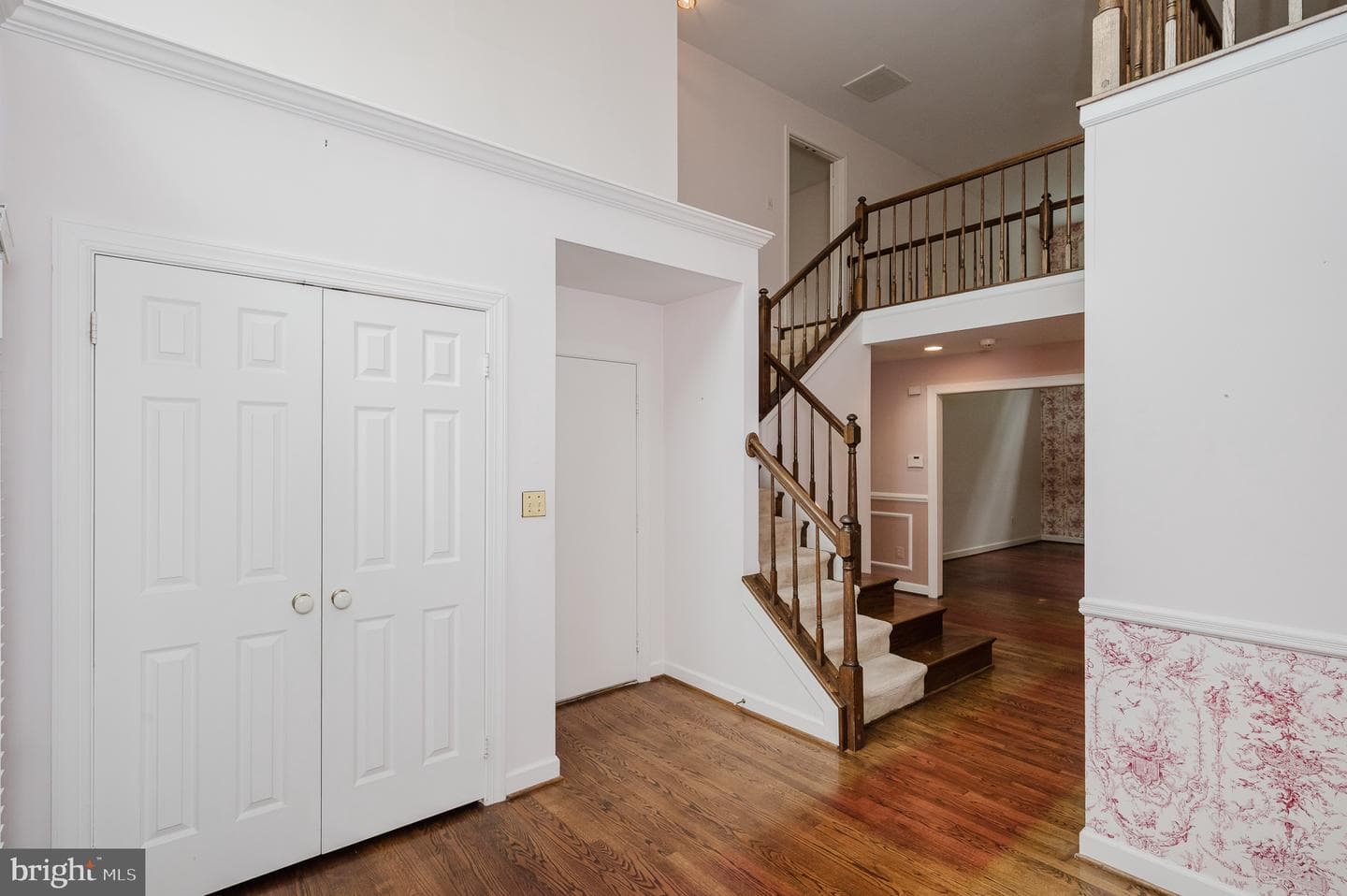 9724 Robert Jay Way photo 8