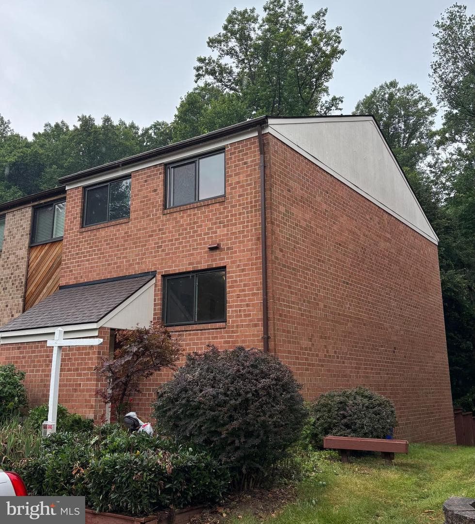 8941 Skyrock Court, Columbia