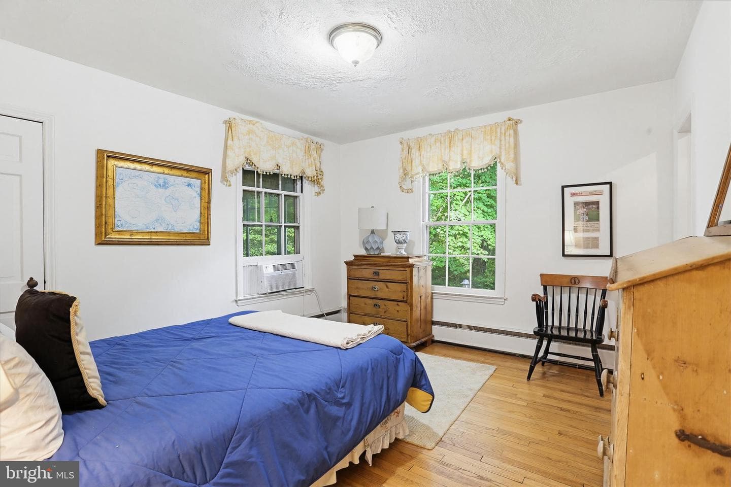 5060 Amesbury Drive photo 32