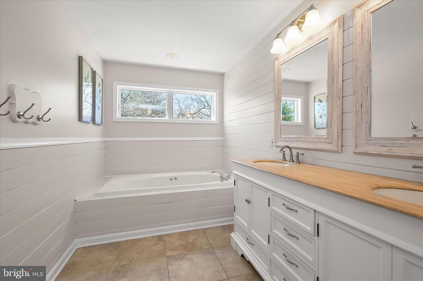 14289 Old Frederick Road photo 28