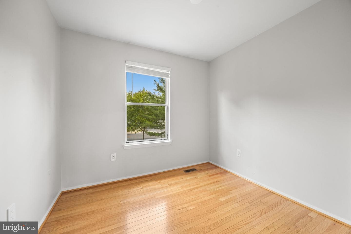 7760 Chatfield Lane photo 23