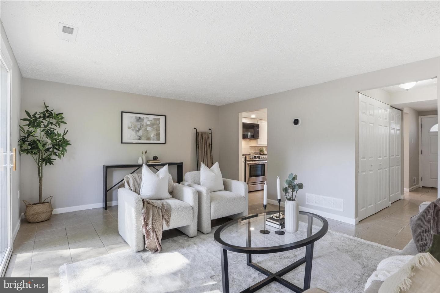 6556 Pennacook Court photo 4