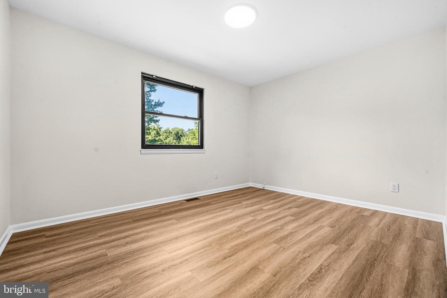 9431 Bullring Lane photo 17