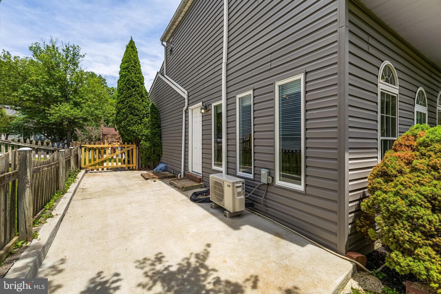 6055 Adcock Lane photo 34