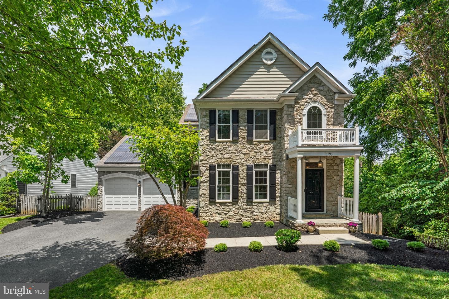 3193 Saint Charles Place photo 1