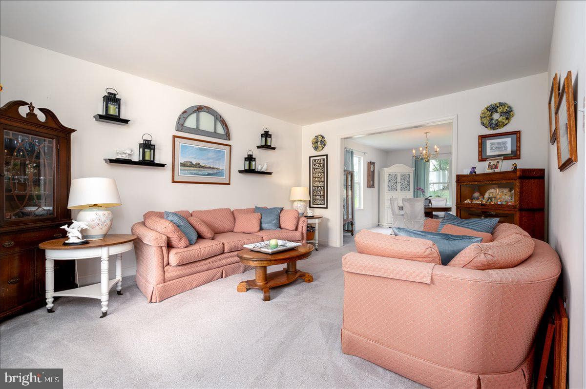 6447 Skipton Dr photo 8