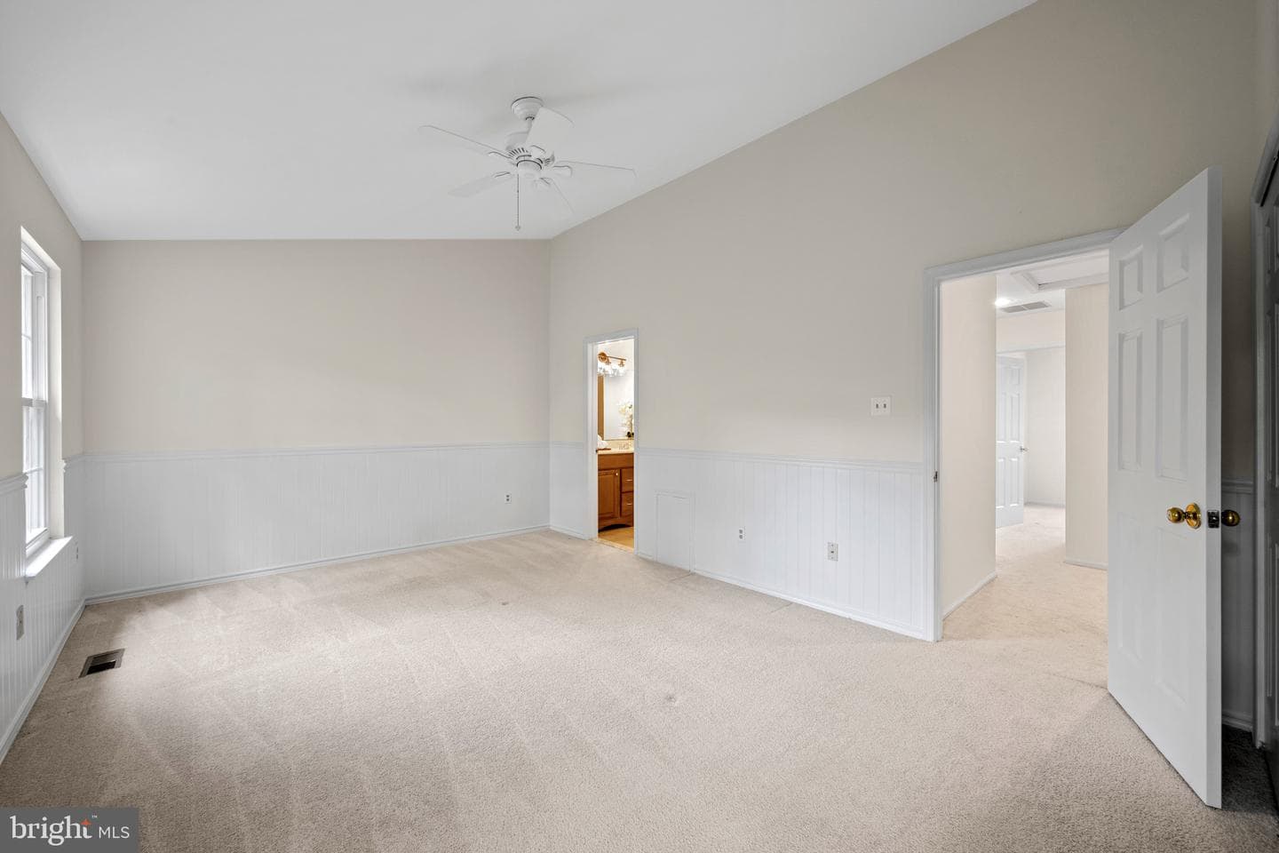 4775 Leyden Way photo 17