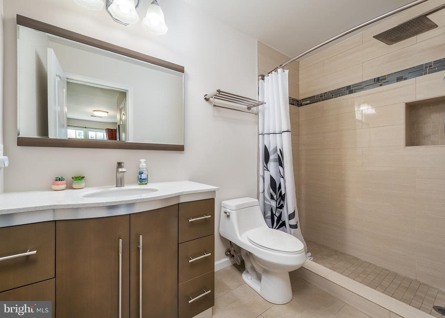13728 Bold Venture Drive photo 33