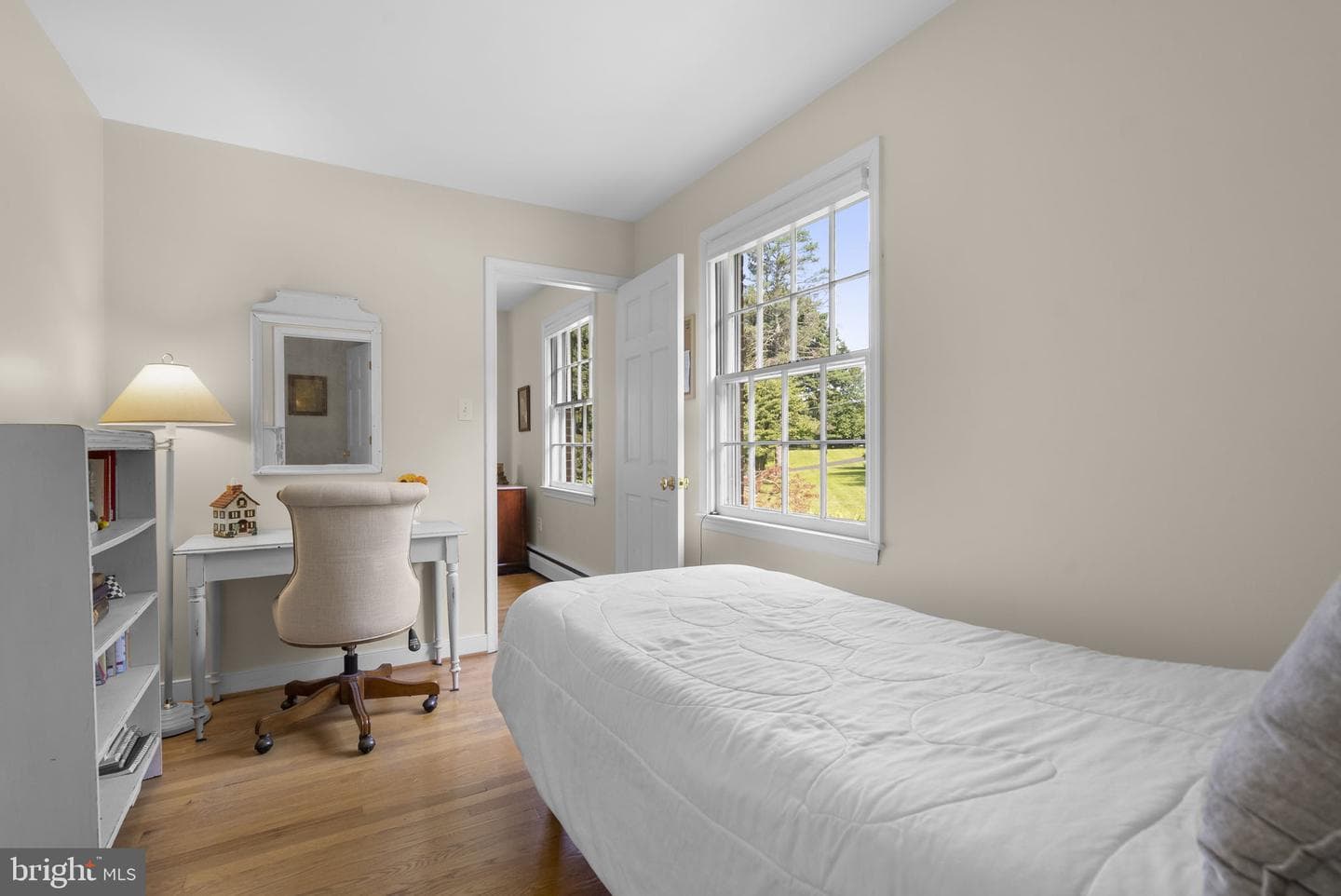 14697 Roxbury Road photo 14