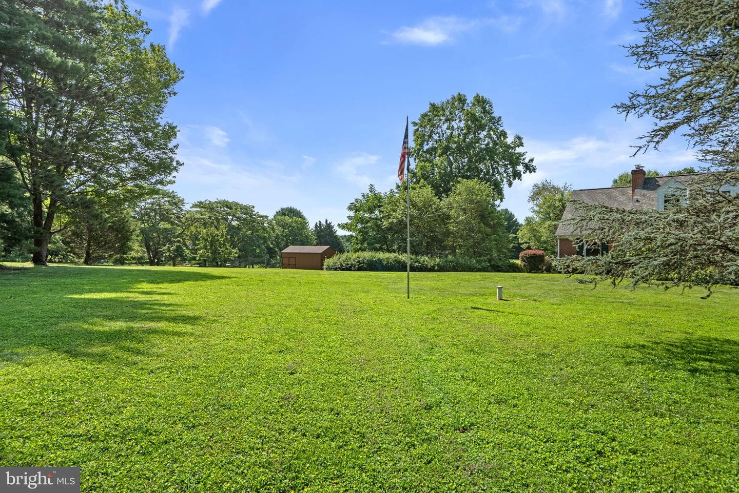 14697 Roxbury Road photo 37